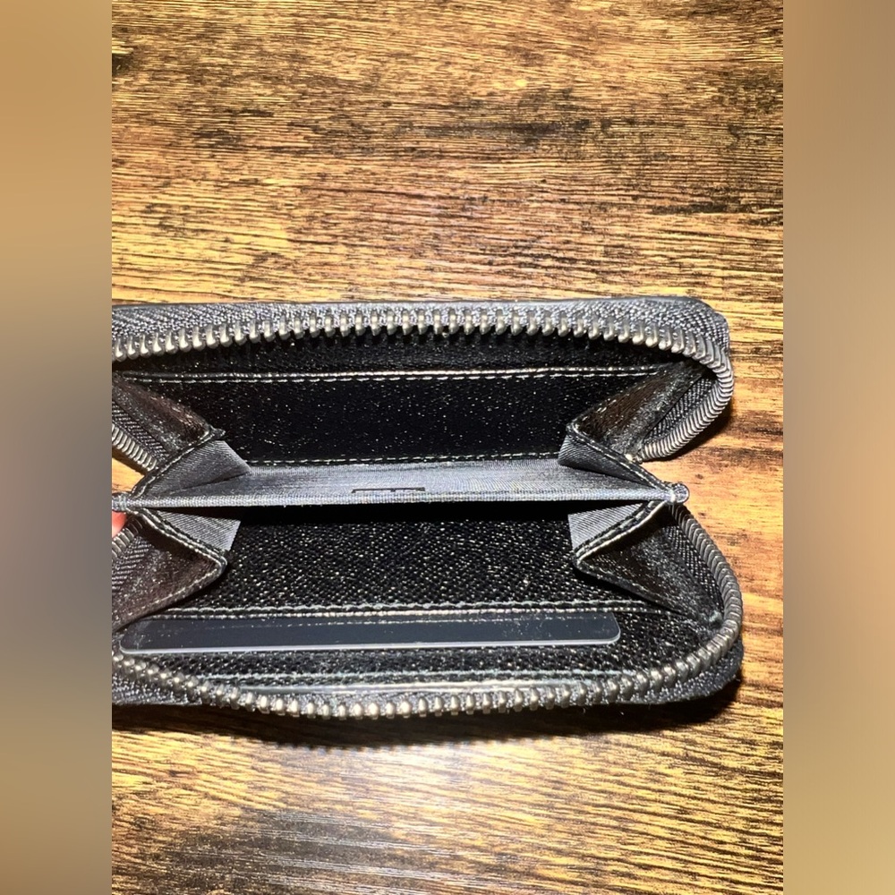 Dolce & Gabanna Wallet (SOLD) - Picture 10 of 14